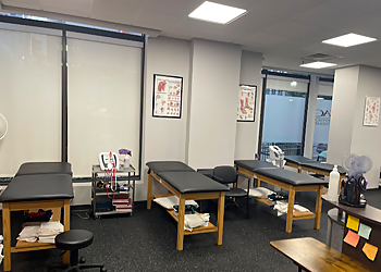 Riddhi Chheda, PT, DPT - JAG PHYSICAL THERAPY - Jersey City, NJ Physical Therapists - Treatment Room Image