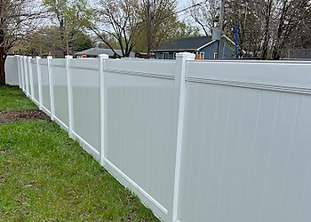 Minneapolis Fencing Contractors Ridgeline Fence And Deck