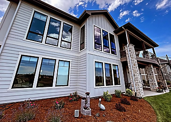 Rise and Shine Window Cleaning - Fort Collins, CO Window Cleaners - Outdoor Work Image