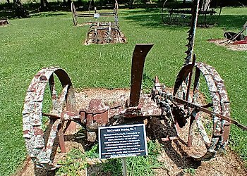 Louisville Landmarks Riverside, The Farnsley-Moremen Landing