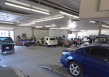 Aurora Auto Body Shops Riverview Body Shop Inc.