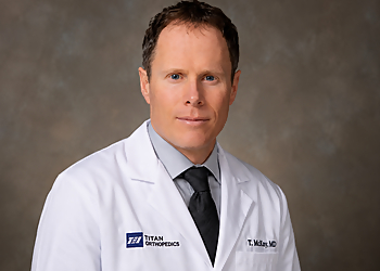 Robert C Parisien, MD - ELLIOT ORTHOPAEDIC SURGICAL SPECIALISTS Robert C Parisien, MD - Manchester, NH Orthopedics - Doctor Portrait Image
