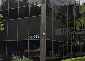 Los Angeles Pulmonologists Robert N. Wolfe, MD