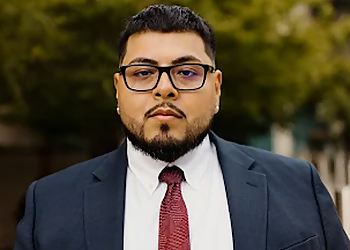 Roberto Jimenez, Jr., - Stockton, CA Employment Lawyers - Lawyer Portrait Image
