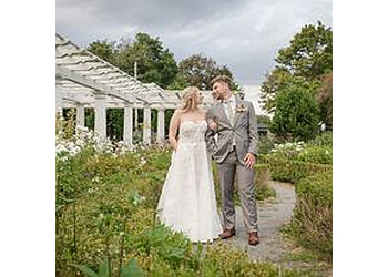 Robin Fox Photography Rochester Wedding Photographers