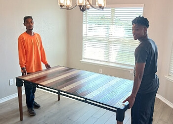 Robinson's Affordable Movers - Killeen, TX Moving Companies - Team Working Image