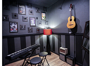 Rockstars Of Tomorrow Rockstars Of Tomorrow - Corona, CA Music Schools - Interior Image