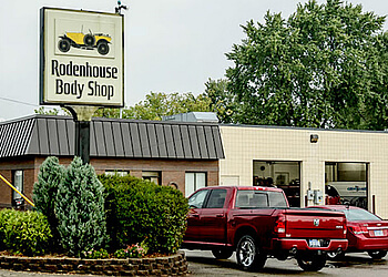 Grand Rapids auto body shop Rodenhouse Body Shop