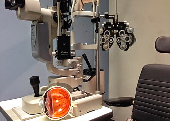 Phoenix Eye Doctors Roger Juarez, OD - THE VISION CENTER OF WEST PHOENIX