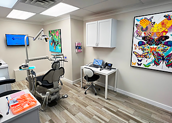 Laredo Cosmetic Dentists Rolando A. Guerra, Jr., DDS, FICOI - GENTLE FAMILY & IMPLANT DENTISTRY OF LAREDO