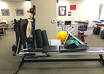 Palmdale Physical Therapists Ronald Johnson, PT, MPT, ATC - VARGO PHYSICAL THERAPY