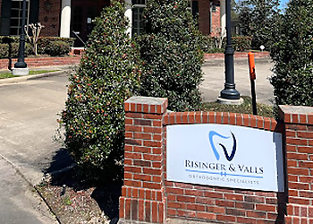 Beaumont Orthodontists Ronald K. Risinger, DDS, MS - RISINGER & VALLS ORTHODONTIC SPECIALISTS