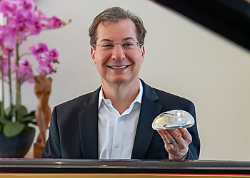 Ronald M. Friedman, MD, PA - WEST PLANO PLASTIC SURGERY CENTER Ronald M. Friedman, MD, PA - Plano, TX Plastic Surgeons - Doctor Portrait Image