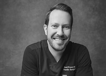 Roni Prucz, MD - PHOENIX PLASTIC SURGERY  Phoenix Plastic Surgeon image 1