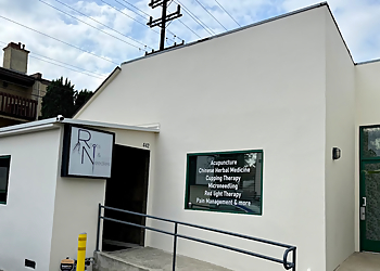 Glendale Acupuncture Roots and Needles