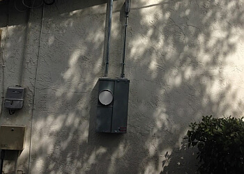 Oceanside Electricians Roper Electric, Inc.