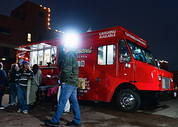 Roscoe’s Kitchen Roscoe’s Kitchen - Sioux Falls, SD Food Trucks - Takeaway Counter Image