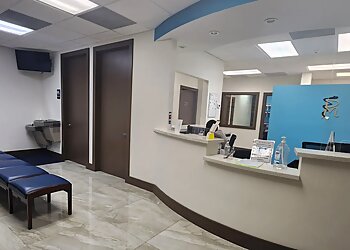 Pembroke Pines Gastroenterologists Rossana Moura, MD