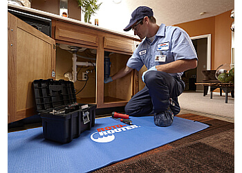 Roto-Rooter Plumbing & Water Clean Up Springfield - Springfield, IL Plumbers - Technician Portrait Image