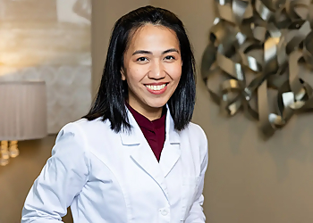 Roxan Molina-Abenoja, DDS - TRANQUILITY DENTAL WELLNESS Roxan Molina-Abenoja, DDS - TRANQUILITY DENTAL WELLNESS - Tacoma, WA Dentists - Doctor Portrait Image
