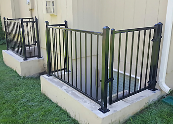 Royal Fence & Design LLC  - Olathe, KS Fencing Contractors - Service Image