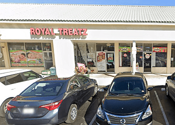 Pembroke Pines Cakes Royal Treatz
