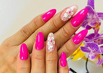 Ruby’s Nails Salon - Kent, WA Nail Salons - Beauty Treatment Image