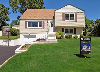 Yonkers Real Estate Agents Rummy Dhanoa - eXp Realty