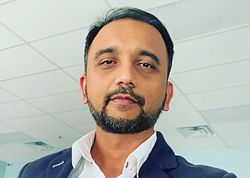 Rushi Shahiwala, PT, OCS, SAQS, WLS - TEXAS STAR REHAB & PERFORMANCE Rushi Shahiwala, PT, OCS, SAQS, WLS - TEXAS STAR REHAB & PERFORMANCE - Irving, TX Physical Therapists - Doctor Portrait Image