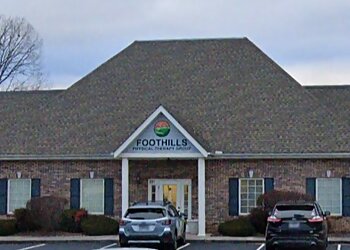 Knoxville Physical Therapists Ryan Dulling, DPT - FOOTHILLS PHYSICAL THERAPY GROUP