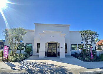 Port St Lucie Plastic Surgeon S. Darrell Lee, MD - LEE PLASTIC SURGERY & MEDICAL SPA