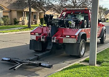 Visalia Towing Companies S & M Towing LLC