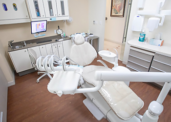 Oxnard Cosmetic Dentists Sajid A. Jivraj, DDS - ANACAPA DENTAL ART INSTITUTE