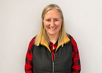Sally Swanson, DPT - SELECT PHYSICAL THERAPY CEDAR RAPIDS DOWNTOWN Sally Swanson, DPT - SELECT PHYSICAL THERAPY CEDAR RAPIDS DOWNTOWN - Cedar Rapids, IA Physical Therapists - Doctor Portrait Image
