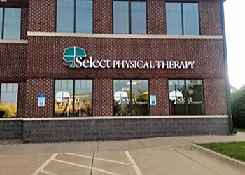 Cedar Rapids Physical Therapists Sally Swanson, DPT - SELECT PHYSICAL THERAPY