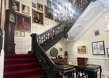 New York Art Galleries Salmagundi