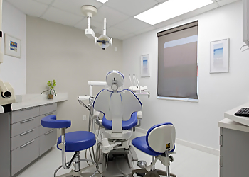 Miami Dentists Salomon Nahon, DDS - A NEW SMILE