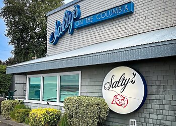 Portland Seafood Restaurants Salty’s on the Columbia River
