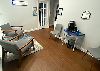 Salyer Counseling Group - Arlington, TX Therapists - Waiting Room