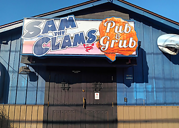 Waterbury Seafood Restaurants Sam the Clam’s Pub & Grub