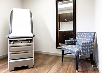 Sandeep Jejurikar, MD - Naperville, IL Plastic Surgeons - Treatment Room Image
