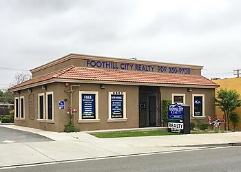 Fontana Real Estate Agents Sandro Ustrell - FOOTHILL CITY REALTY