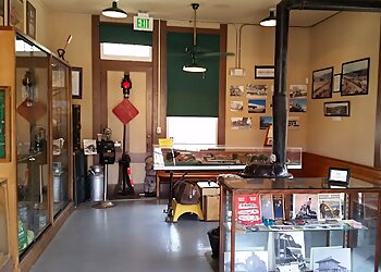 Simi Valley Places To See Santa Susana Railroad Depot & Museum