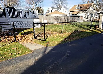 Worcester Fencing Contractors Santos Fence Inc.