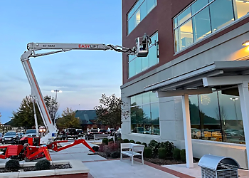 Sapphire Window Cleaning, LLC - Tulsa, OK Window Cleaners - Outdoor Work Image