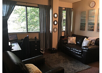 Knoxville Marriage Counselors Sarah A. DeFalco-Gibbs, LPC-MHSP, NCC, RPTS - LIFE CONNECTIONS COUNSELING