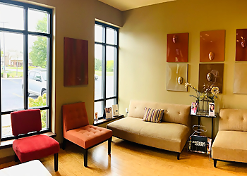 Rockford Plastic Surgeon Sarah E Hagarty, MD, FRCSC