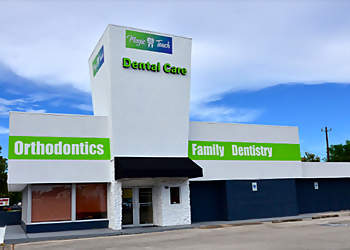 Pasadena Dentists Sarfraz Verjee, DDS - MAGIC TOUCH DENTAL OF PASADENA