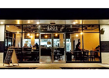Savage Goods - El Paso, TX Vegetarian Restaurants - Restaurant Exterior Image