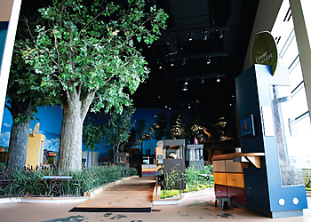 Des Moines Places To See Science Center of Iowa